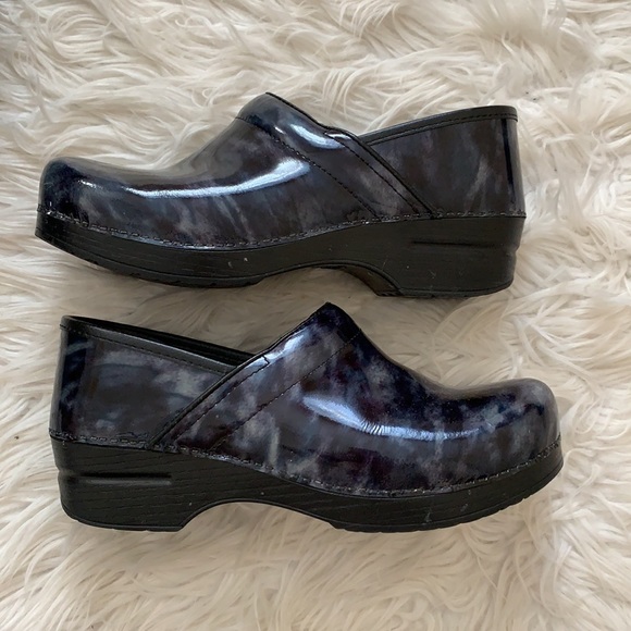 Dansko | Blue Marbled Patent Clogs - Picture 9 of 11